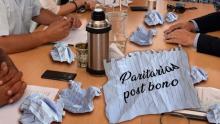 Los gremios rechazan que el pago extra se considere a cuenta de futuros aumentos. Mientras los empresarios alegan dificultades sube el riesgo de conflictos.